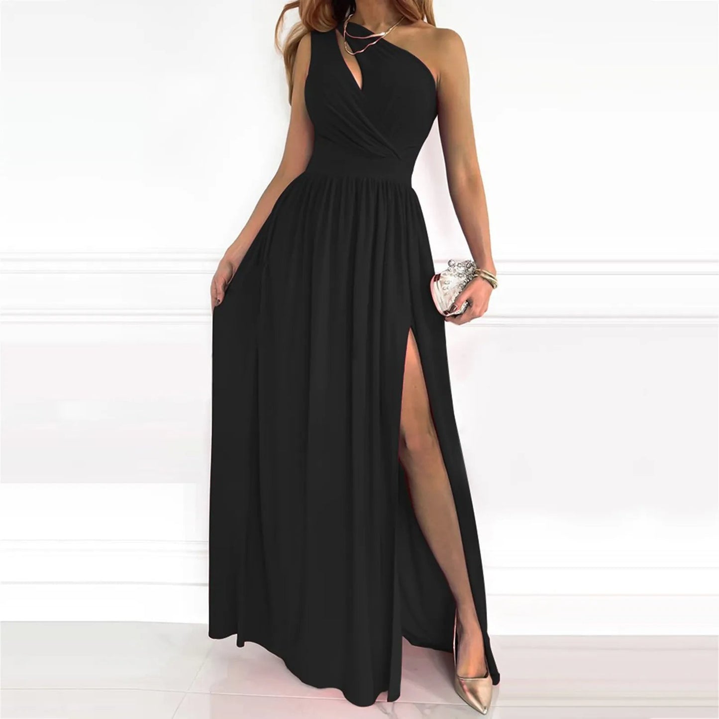 Suzanne - Robe Asymétrique Avec Une Fente Et Une Coupe Élégante