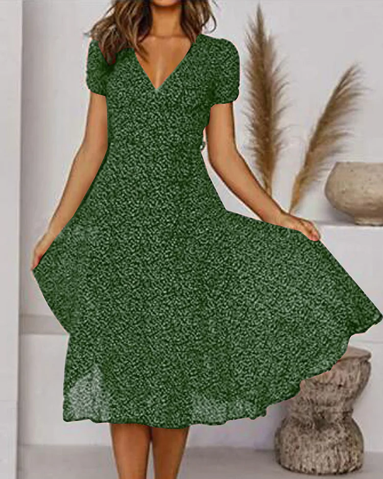 Nadège - Robe en mousseline à encolure en V et motif floral